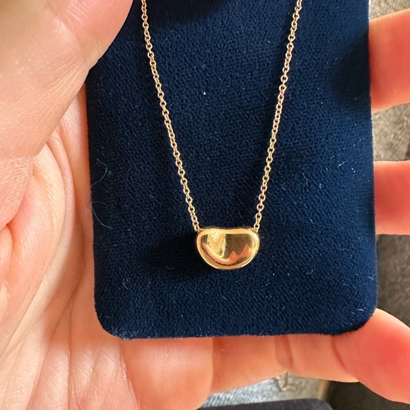 Tiffany and co Elsa Peretti gold bean. 9mm 18k yellow - Picture 7 of 8